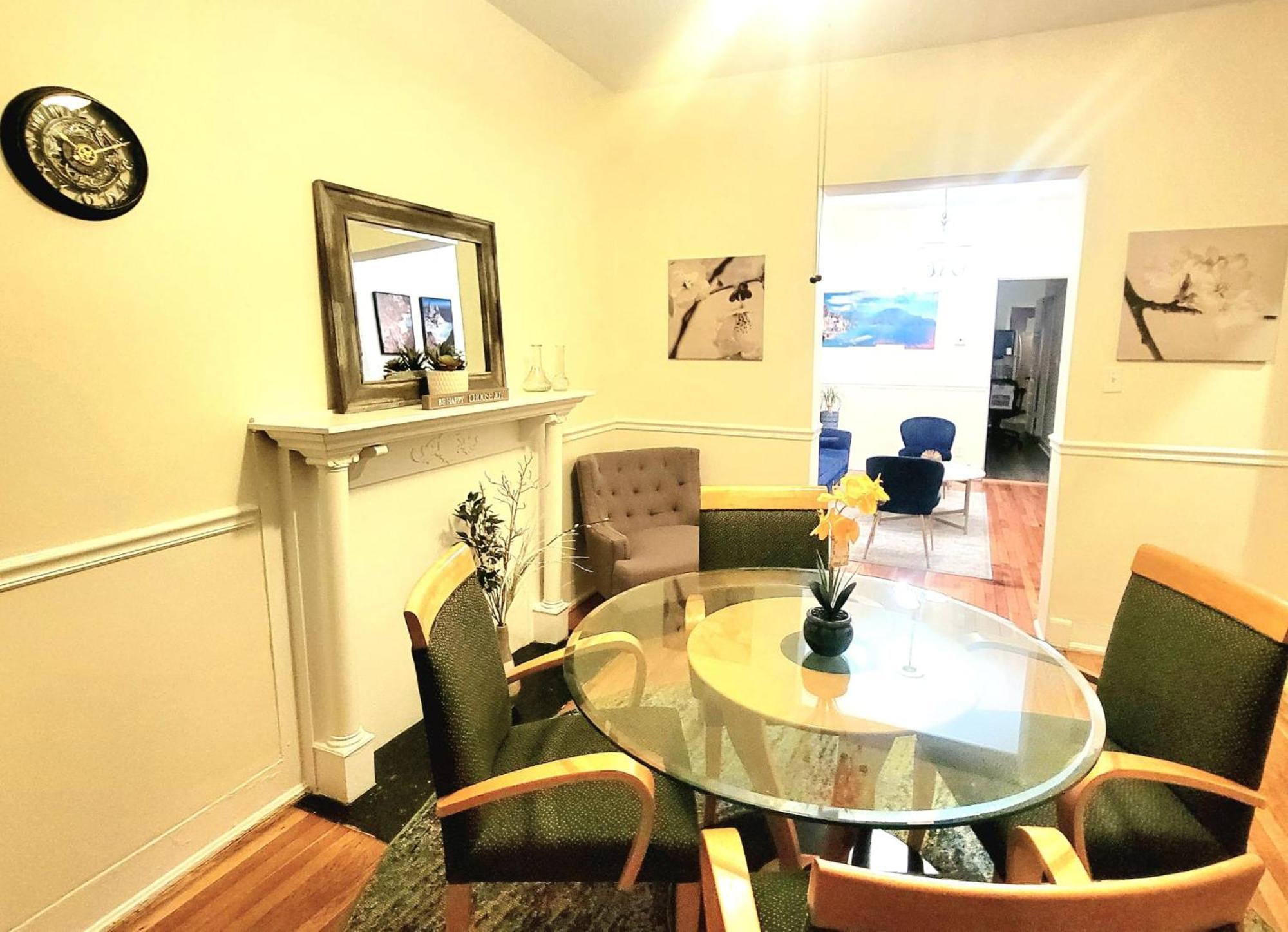 Chateau De Woodlawn - Room I - La Tour Eiffel ชิคาโก ภายนอก รูปภาพ